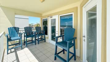 Comfort Condo, 3 Bedrooms, Balcony, Beach View | Balcony