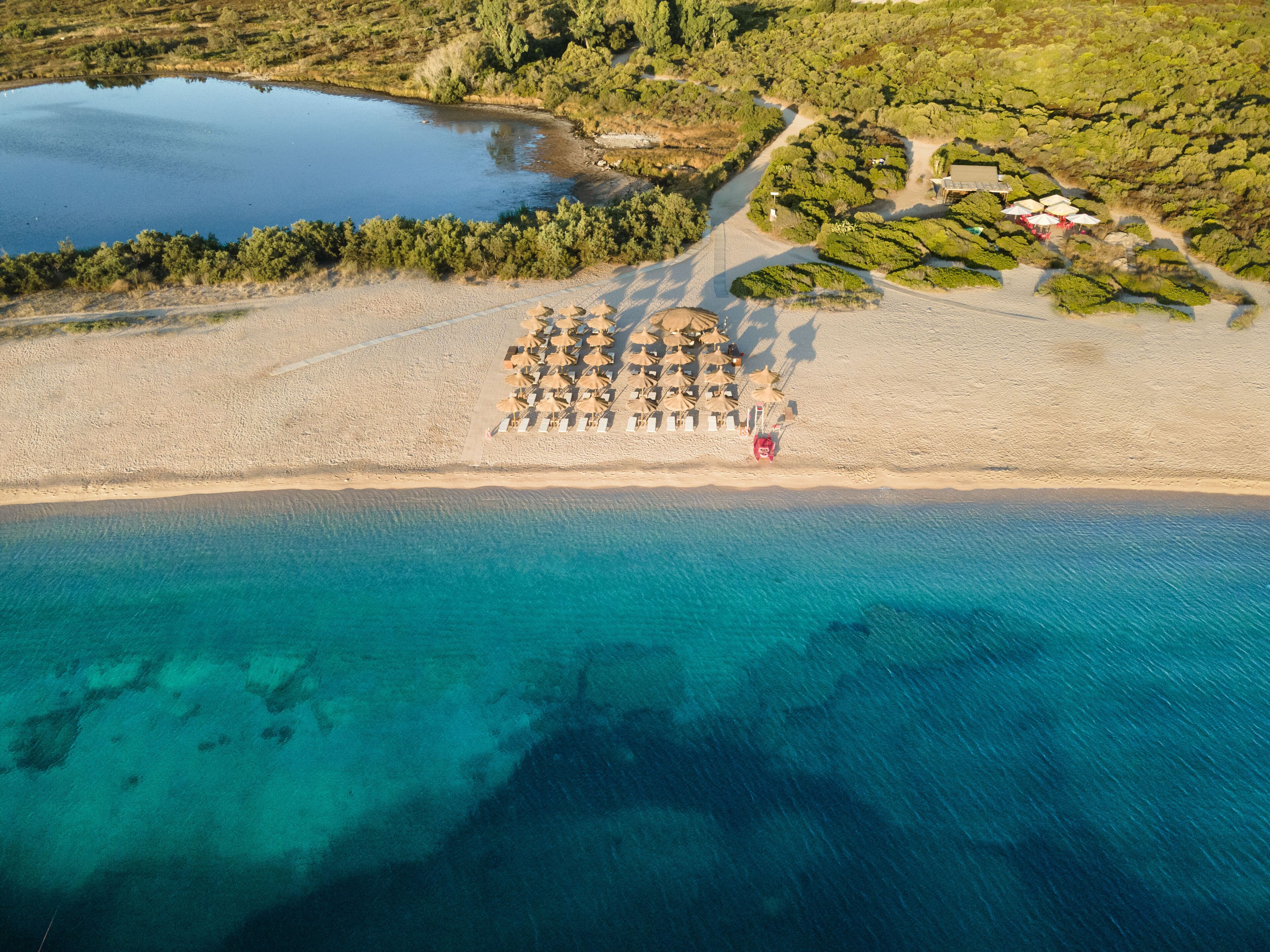 Privatstrand in der Nähe, kostenloser Shuttle zum Strand, Liegestühle
