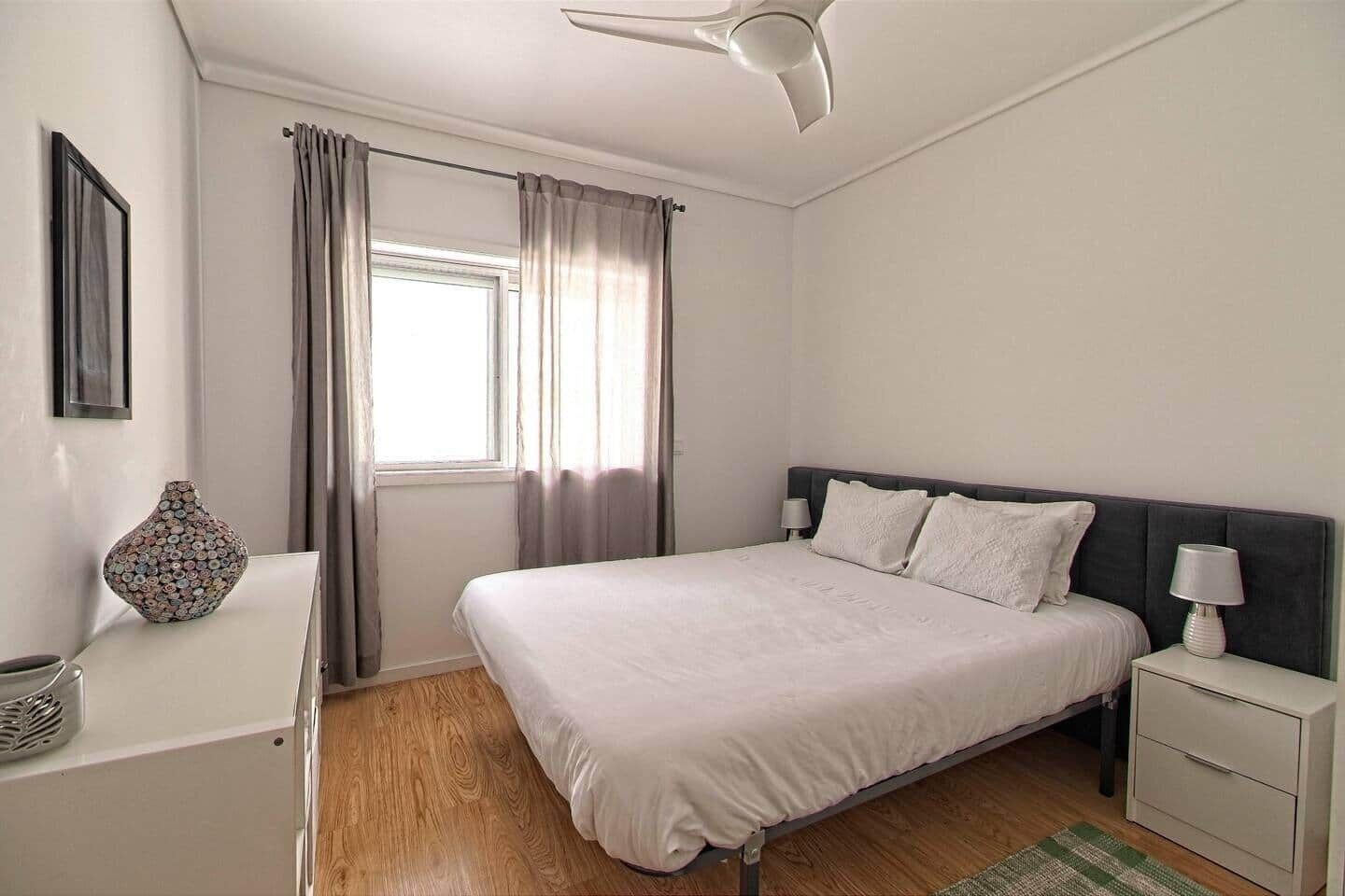 1 soverom, strykejern/-brett, wi-fi og sengetøy