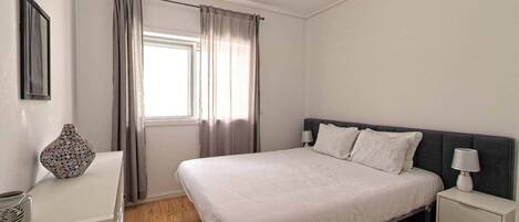 1 soverom, strykejern/-brett, wi-fi og sengetøy