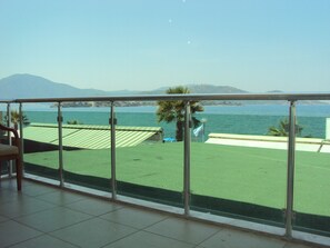 Terrace/patio - Seafront Apart (Fethiye)
