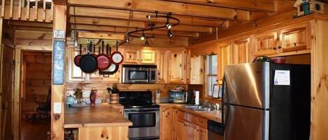 Nhà | 3 phòng ngủ, bàn, truy cập Internet không dây miễn phí