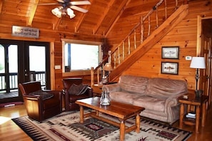 House | Living area | TV, fireplace, DVD player