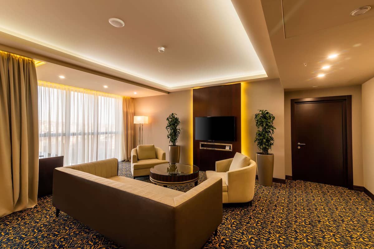 Suite Présidentielle, 2 chambres (1 King Bed, 2 Single Beds) | Minibar, coffres-forts dans les chambres, bureau