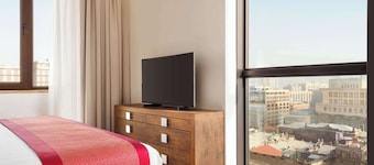 Ramada Hotel & Suites by Wyndham Yerevan