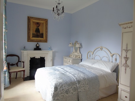 Double Room, Private Bathroom | Iron/ironing board, free WiFi, bed sheets. Hartley House B&B