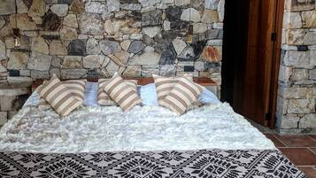 Minibar, individually decorated, individually furnished