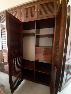 Wi-Fi gratuit, draps fournis