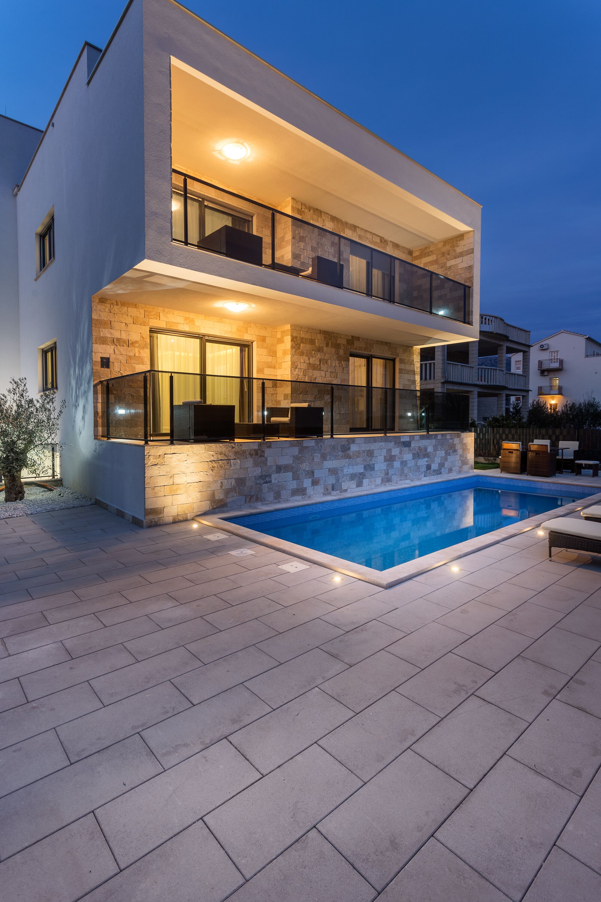 Ulkouima-allas, lämmitetty uima-allas