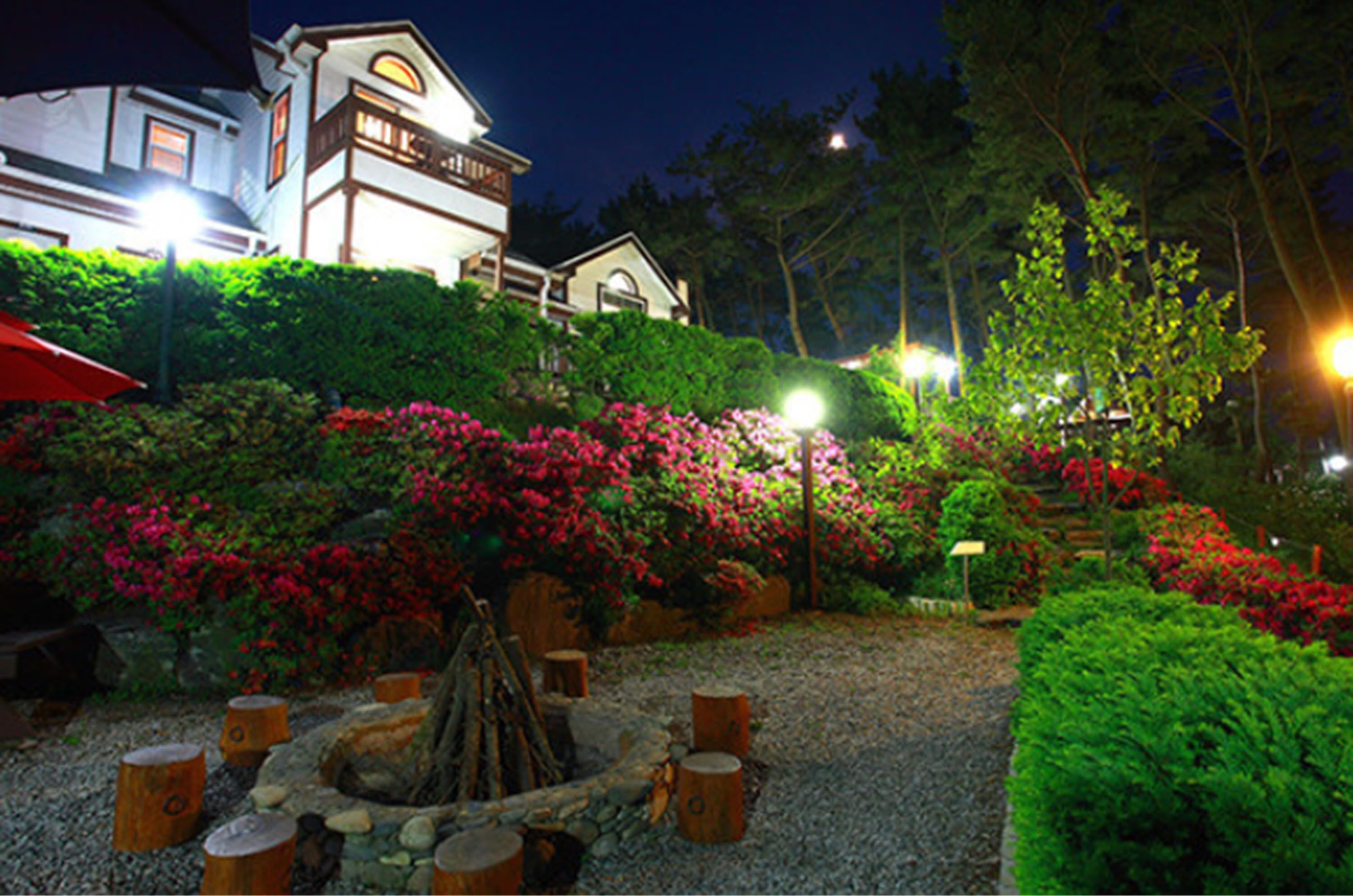 Front of property - evening/night