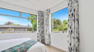 Luxury House, Multiple Beds, Lake View | View from room