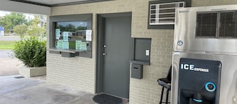 Economy Inn