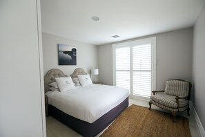 The Lake House | Premium bedding, pillowtop beds, free minibar, in-room safe