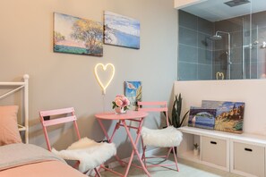 一室一衛 | 書桌、遮光窗簾/窗簾、免費 Wi-Fi、床單