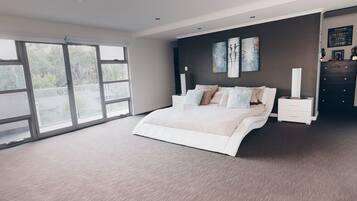 Luxury Villa, 5 Bedrooms, Private Pool, Hill View | 5 bedrooms, premium bedding, blackout curtains, iron/ironing board
