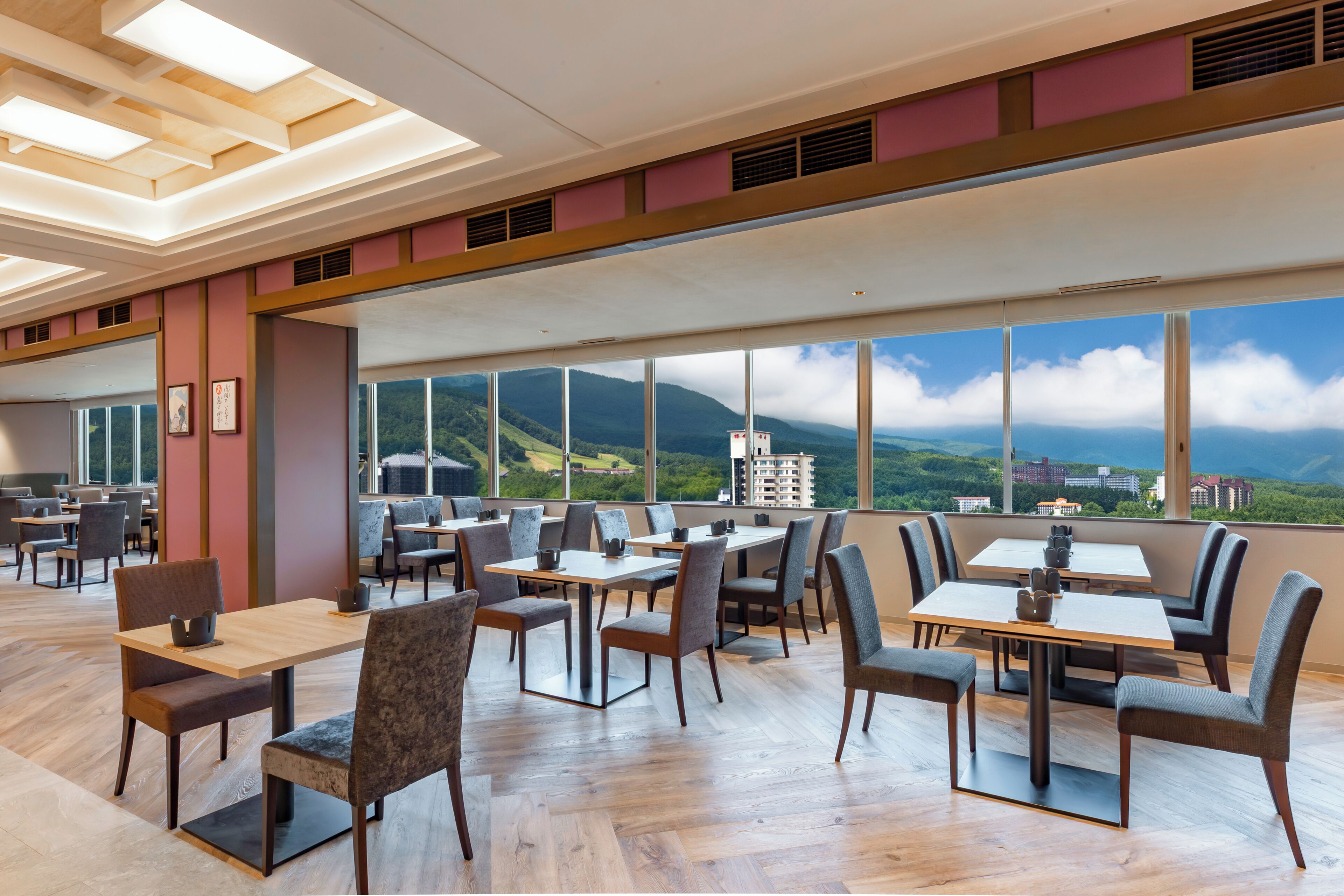 Breakfast and dinner served, local cuisine