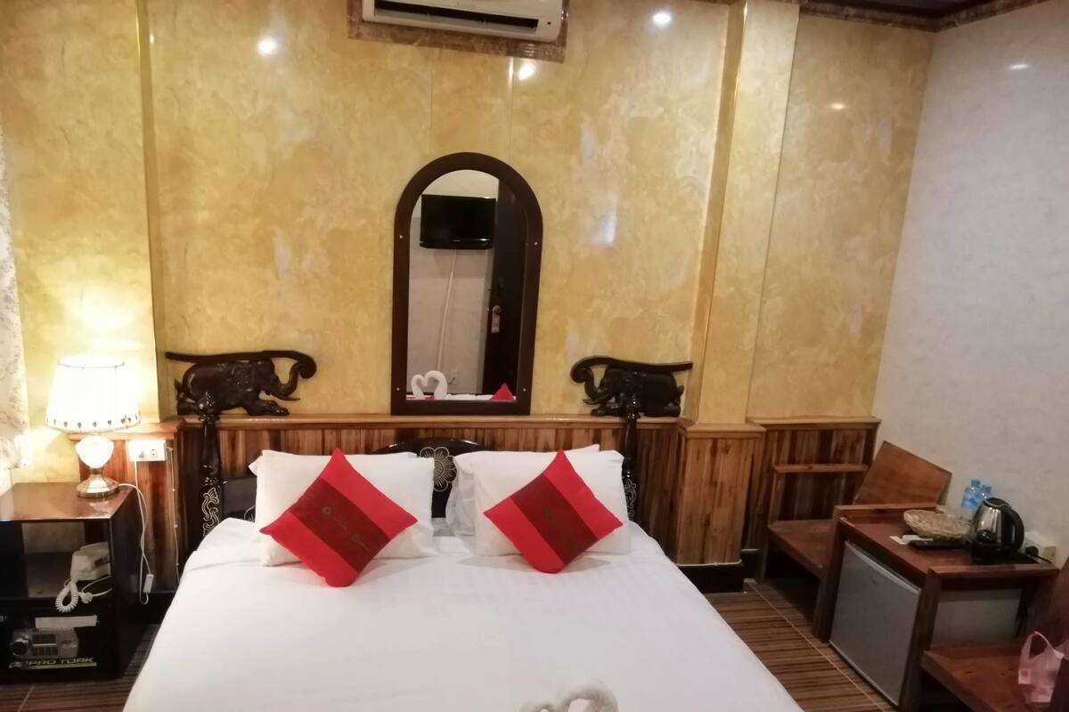 Superior Double Room, 1 Katil Raja (King) | Peti besi dalam bilik, kalis bunyi, Wi-fi percuma 