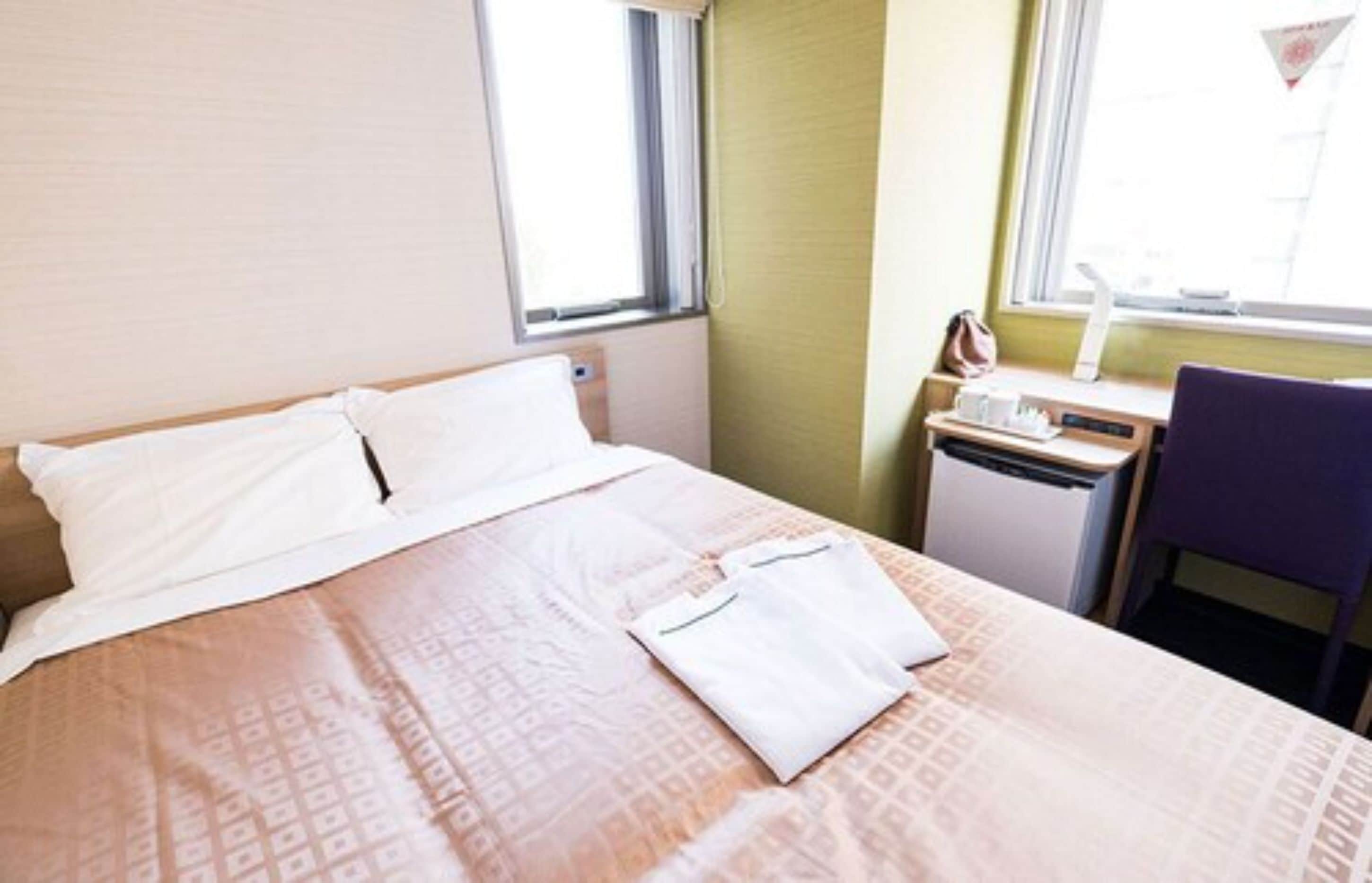 smart double room | 1 bedroom, blackout curtains, free wifi, wheelchair access