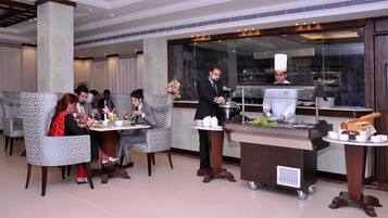 Free daily buffet breakfast