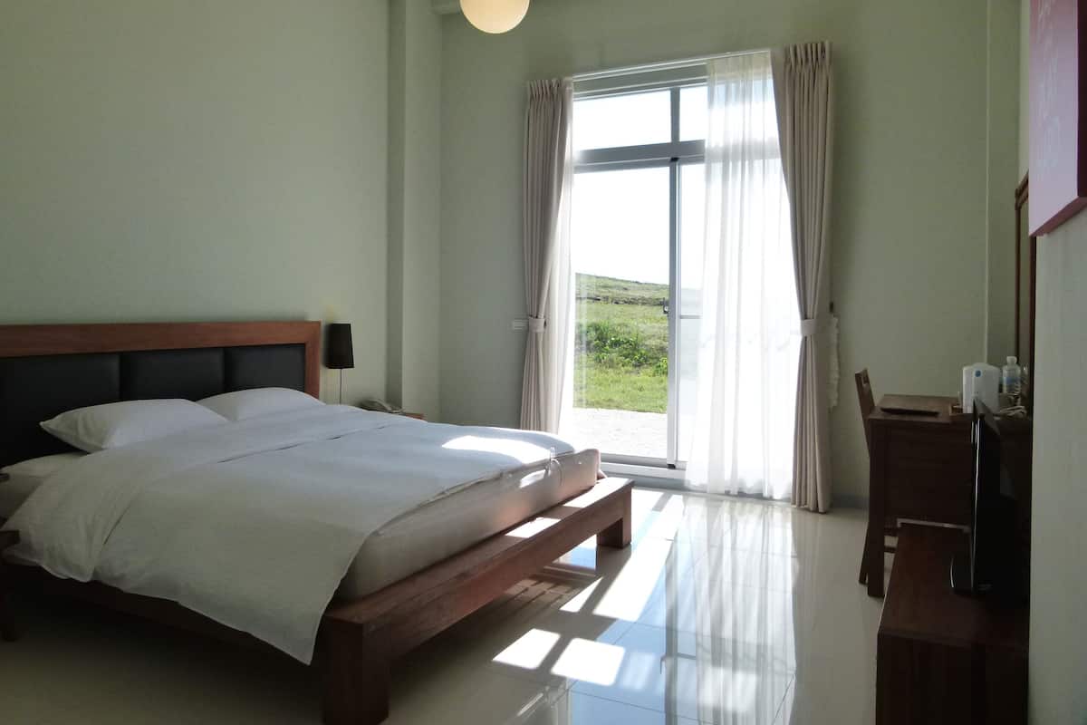 Escritorio y internet por cable gratis