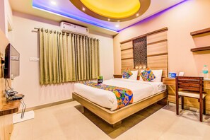 Quarto premium | Escrivaninha, quartos à prova de som, camas extras/dobráveis (sobretaxa)