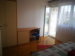 Familienapartment, Mehrere Betten | Kostenloses WLAN, Bettwäsche