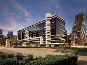 Exterior - The Onyx (Cape Town)