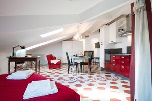 Studio, 1 grand lit et 1 canapé-lit | Wi-Fi gratuit, draps fournis