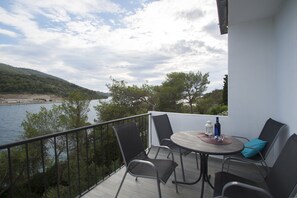 Luxury Apartment | Terrace/patio