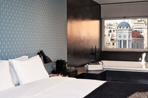 Loft, 1 King Bed, Jetted Tub | Minibar, in-room safe, soundproofing, free cribs/infant beds - Athens4 (Athens)
