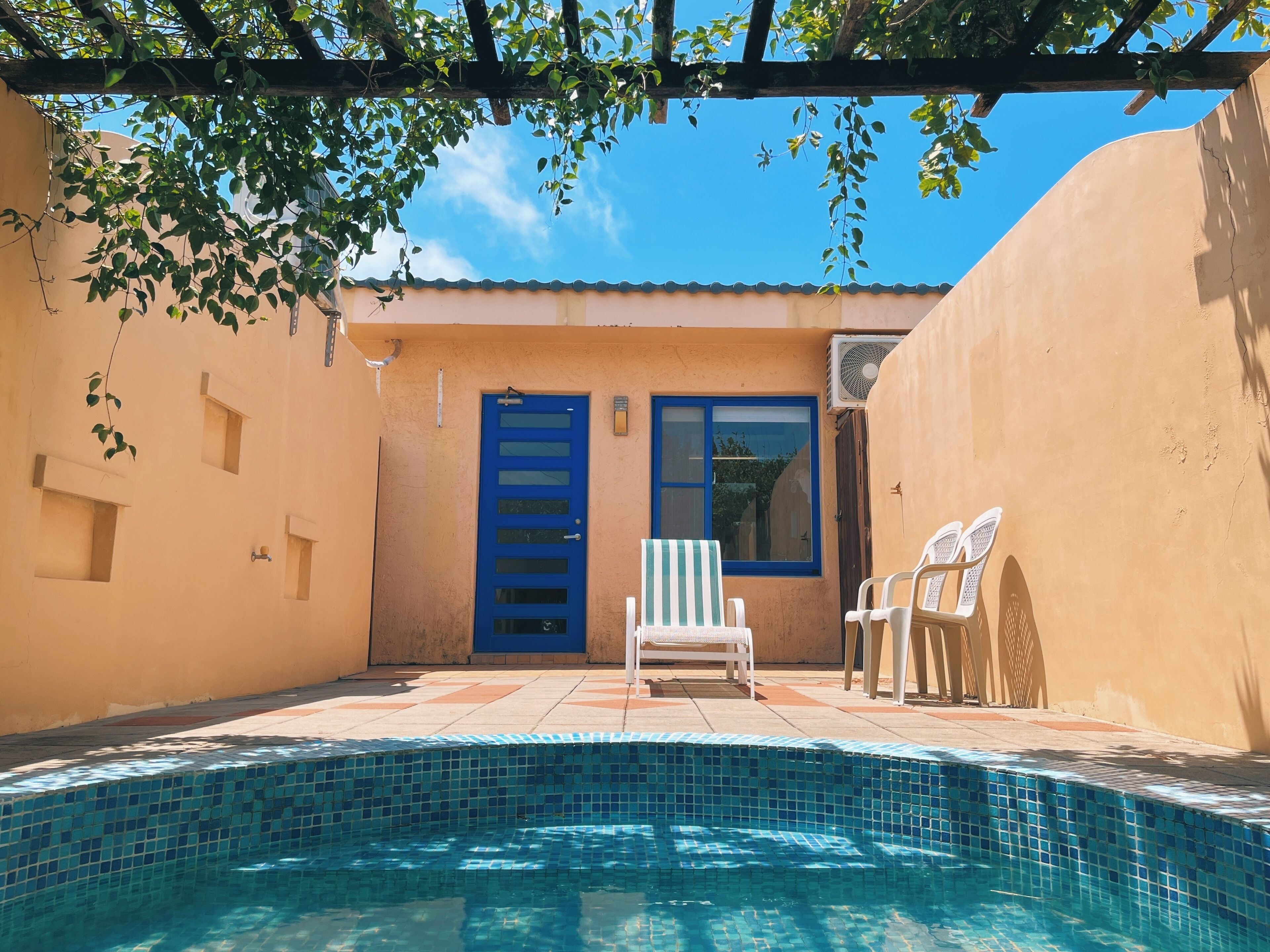 Private pool