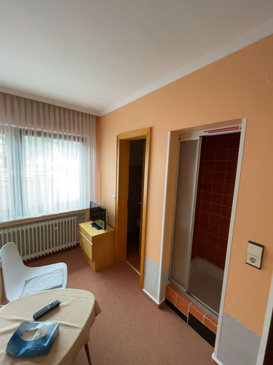 Chambre Triple, salle de bains privée | Salle de bain | Serviettes fournies