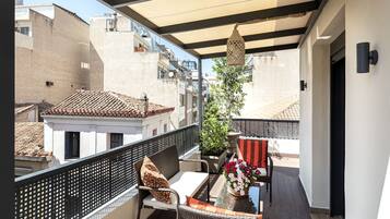 Habitació doble o amb dos llits individuals executiva, terrassa, edifici annex | Terrassa o pati