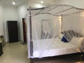Deluxe Double Room, 1 Queen Bed, City View | 2 bedrooms, individually decorated, individually furnished, desk - Galle Fantacy (Unawatuna)