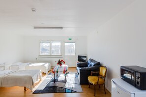 Classic Apartment, 2 Single Beds - Relax Apartments (Rejmyre)