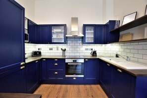 Private kitchen - The Hubert - Your Apartment (Bristol)