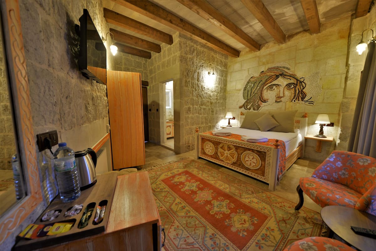 Superior Double Room | Free minibar items, in-room safe, desk, blackout drapes