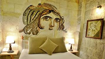 Superior Double Room | Free minibar items, in-room safe, desk, blackout curtains