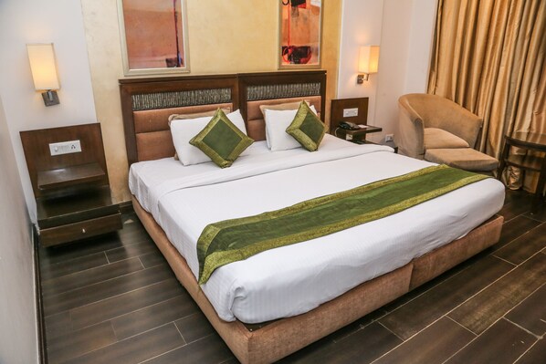 Habitación ejecutiva, 1 cama Queen size | Caja de seguridad en la habitación y escritorio 