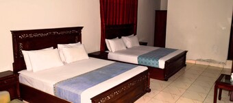 Shaygan Resedenica Karachi