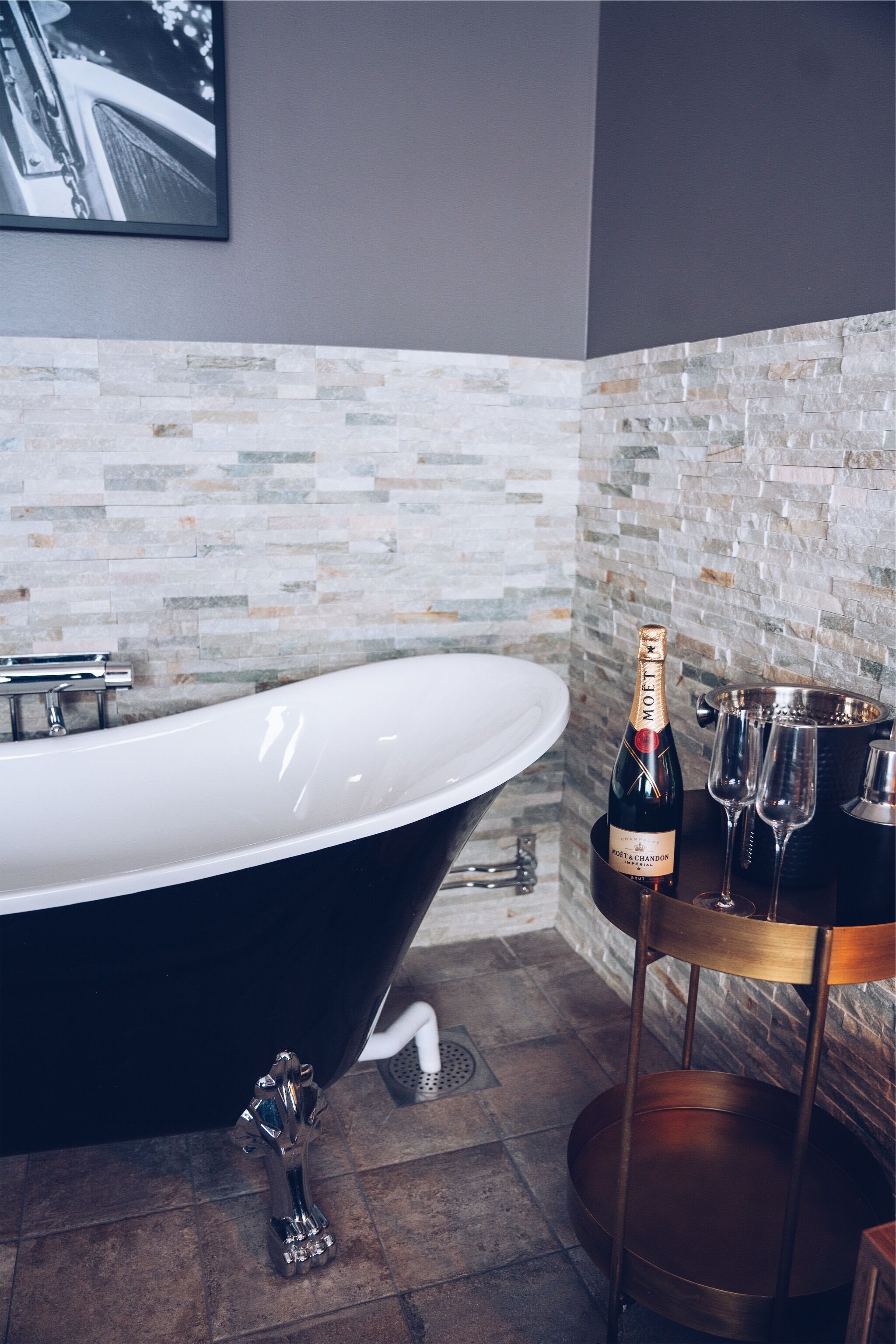 junior studio suite, balcony (bathtub, pets not allowed) | deep-soaking bathtub