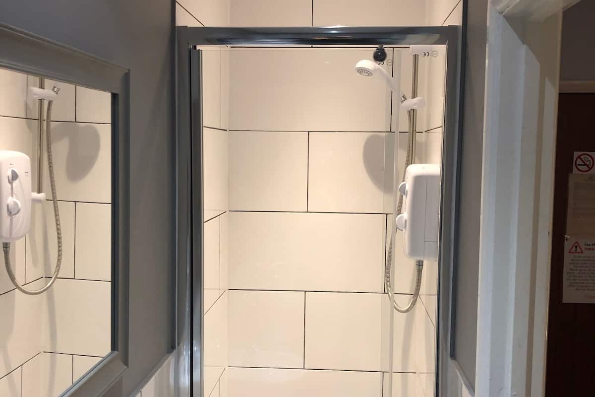 Single Room, Ensuite | Bathroom | Towels