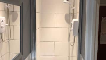 Einzelzimmer, mit Bad | Badezimmer | Handtücher