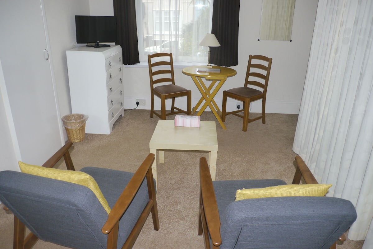 Apartment, Shared Bathroom (Apartment 1) | Lounge