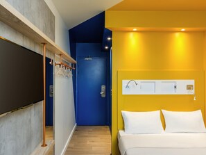 Desk, free WiFi, bed sheets