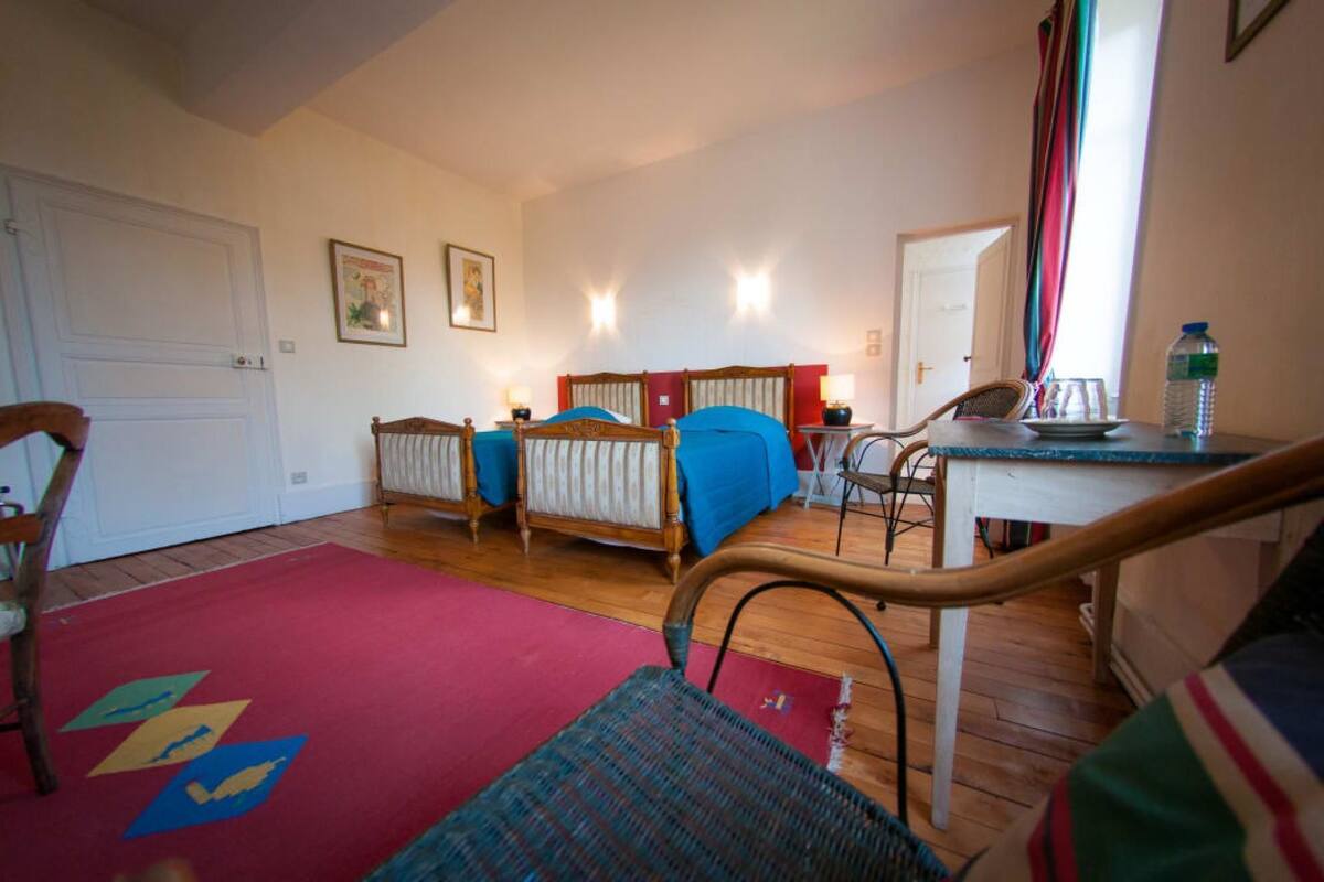 Blackout curtains, free WiFi, individually decorated