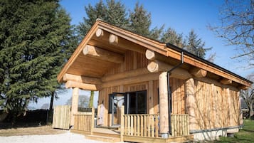 Cabin | Exterior