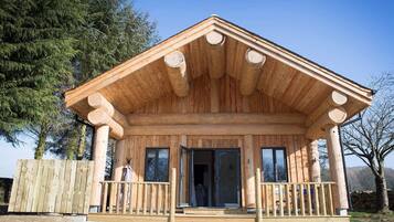 Cabin | Exterior
