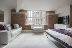 Deluxe studio, en-suite badkamer, uitzicht op rivier (Apt 43) | 1 slaapkamer