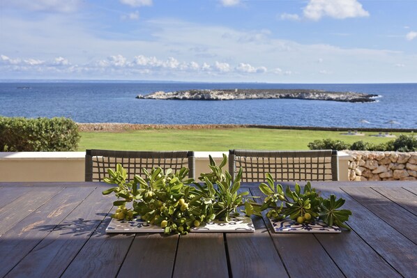 Deluxe Suite, Multiple Beds, Sea View | Beach/ocean view